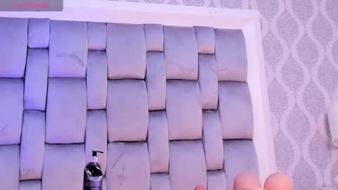 Snapshot of cameron69_ chatting on 12.19.24 Cameron online show from 12.19.24