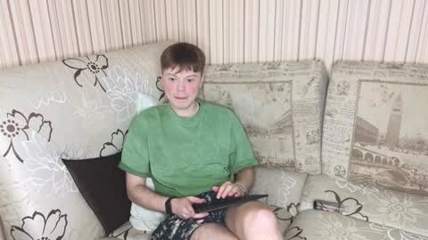 Snapshot of cameron_crowly chatting on 01.15.25 Cameron online show from 01.15.25