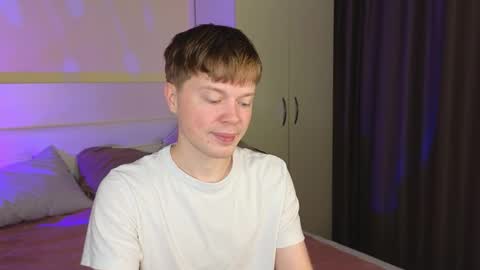 Snapshot of cameron_crowly chatting on 11.15.25 Cameron online show from 11.15.25