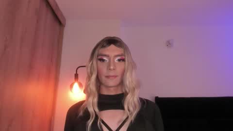 Snapshot of cameron_lyra chatting on 02.06.26 Cameron online show from 02.06.26