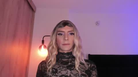 Snapshot of cameron_lyra chatting on 02.11.26 Cameron online show from 02.11.26