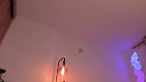 Snapshot of cameron_lyra chatting on 03.26.26 Cameron online show from 03.26.26