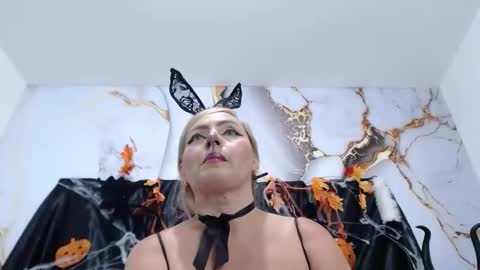 Snapshot of cameronstar1 chatting on 10.26.25 CameronStar online show from 10.26.25