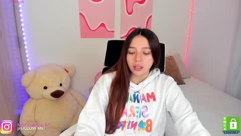 Snapshot of camila_ec2 chatting on 01.04.25 C A M I online show from 01.04.25