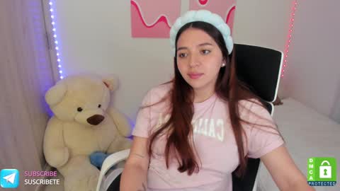 Snapshot of camila_ec2 chatting on 01.16.25 C A M I online show from 01.16.25