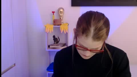 Snapshot of camila_ventura chatting on 06.19.26 Camila ventura online show from 06.19.26