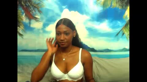 Snapshot of camilaasexyy chatting on 02.23.25 camilaasexyy online show from 02.23.25