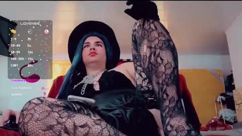 Snapshot of camilacarrington chatting on 09.22.25 camila online show from 09.22.25