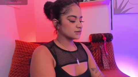 Camila Foox online show from 12.18.25