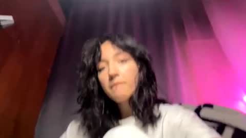 Snapshot of camilaligons chatting on 12.01.25 Reily online show from 12.01.25