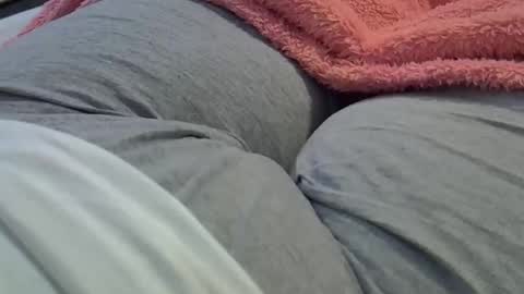 flash 50 tokens BIG CLIT  tits pussy. masturbation big clit 150 tokens fingers inside pussy 1000 tk  pump big clit 300 tk online show from 03.13.26