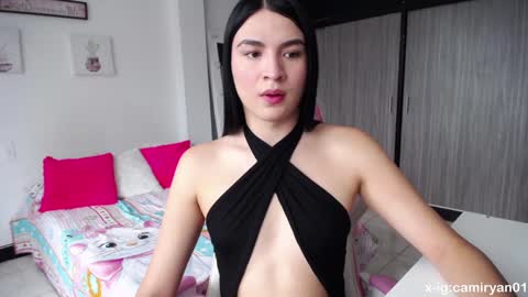 X IGcamiryan01 online show from 01.25.25