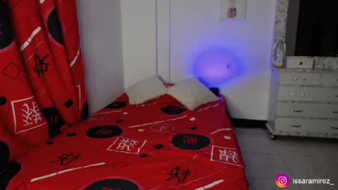 X IGcamiryan01 online show from 10.24.25