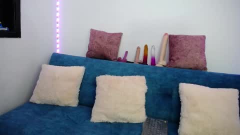 Camila Saenz  online show from 05.30.26