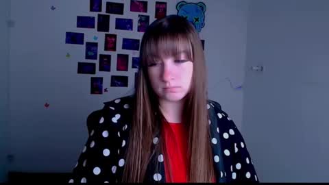Snapshot of camilla_body chatting on 05.08.26 Camilla online show from 05.08.26