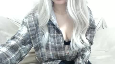 CamilleBunny online show from 02.04.26