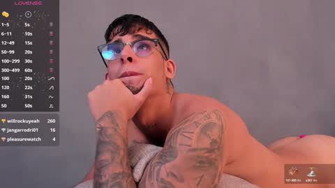 Snapshot of camilo_ospina_ chatting on 01.15.25 INDEPENDENT MODEL online show from 01.15.25