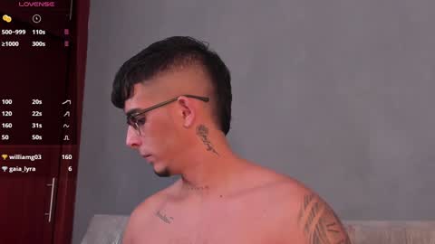 Snapshot of camilo_ospina_ chatting on 01.18.25 INDEPENDENT MODEL online show from 01.18.25