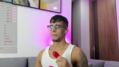 Snapshot of camilo_ospina_ chatting on 01.24.25 INDEPENDENT MODEL online show from 01.24.25