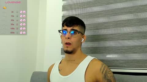 Snapshot of camilo_ospina_ chatting on 01.30.25 INDEPENDENT MODEL online show from 01.30.25