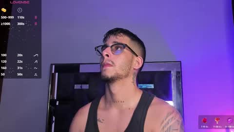 Snapshot of camilo_ospina_ chatting on 03.11.25 INDEPENDENT MODEL online show from 03.11.25