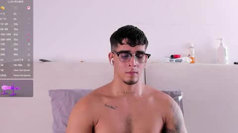   INDEPENDENT MODEL online show from 04.30.26