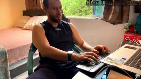 Snapshot of camiloex chatting on 01.25.25 Camilo online show from 01.25.25