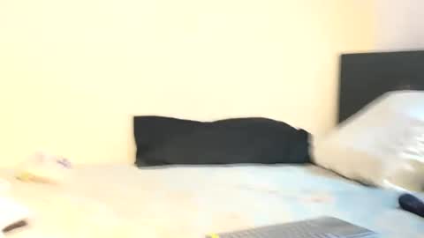 Snapshot of camiloex chatting on 03.07.25 Camilo online show from 03.07.25