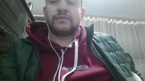 Snapshot of camiloking17 chatting on 12.15.24 camilo online show from 12.15.24