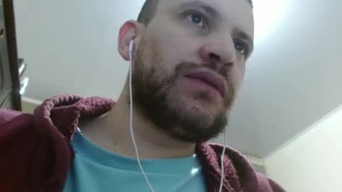 Snapshot of camiloking17 chatting on 01.14.25 camilo online show from 01.14.25