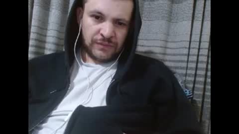 Snapshot of camiloking17 chatting on 01.27.25 camilo online show from 01.27.25