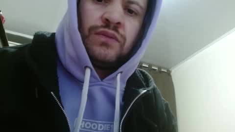 Snapshot of camiloking17 chatting on 02.03.25 camilo online show from 02.03.25