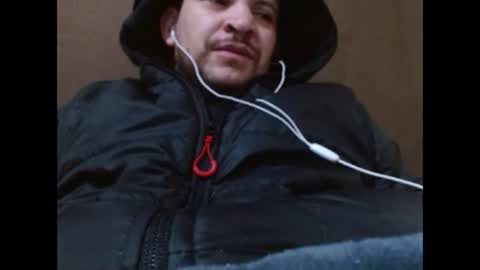 Snapshot of camiloking17 chatting on 02.05.25 camilo online show from 02.05.25