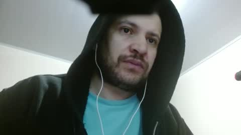 Snapshot of camiloking17 chatting on 02.10.25 camilo online show from 02.10.25