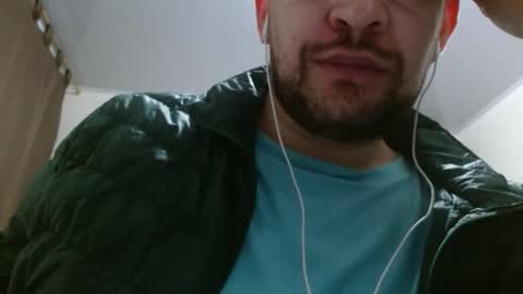 Snapshot of camiloking17 chatting on 02.27.25 camilo online show from 02.27.25