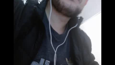 Snapshot of camiloking17 chatting on 09.11.25 camilo online show from 09.11.25