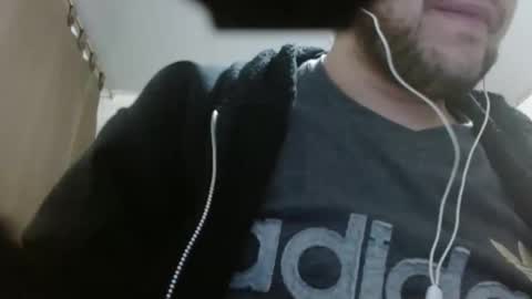 Snapshot of camiloking17 chatting on 09.12.25 camilo online show from 09.12.25