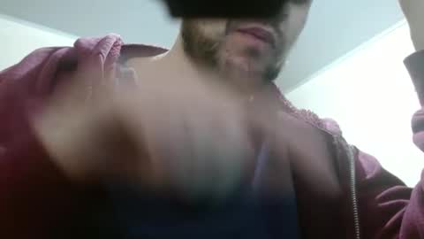 Snapshot of camiloking17 chatting on 09.23.25 camilo online show from 09.23.25