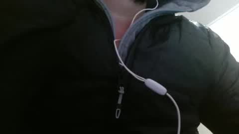 Snapshot of camiloking17 chatting on 09.28.25 camilo online show from 09.28.25