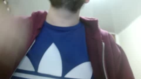 Snapshot of camiloking17 chatting on 10.01.25 camilo online show from 10.01.25