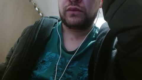 Snapshot of camiloking17 chatting on 12.02.25 camilo online show from 12.02.25