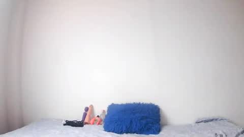 Camilowhite  online show from 08.04.26