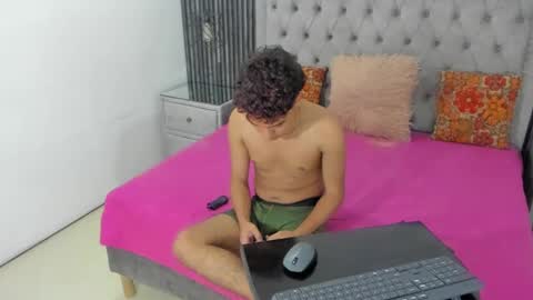 CamilowhiteS online show from 03.01.25