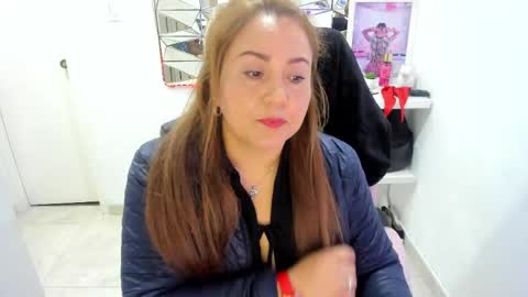 Snapshot of camixxx_m chatting on 05.25.26 camixxx_m online show from 05.25.26