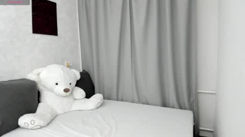 Snapshot of camladylux chatting on 03.24.26 camladylux online show from 03.24.26