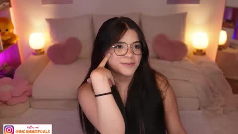   Lets reach 200 thumbs up  online show from 02.16.26