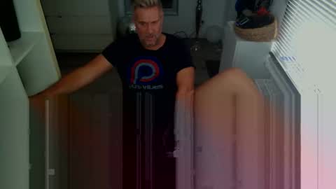 Snapshot of camunication chatting on 10.06.25 camunication online show from 10.06.25