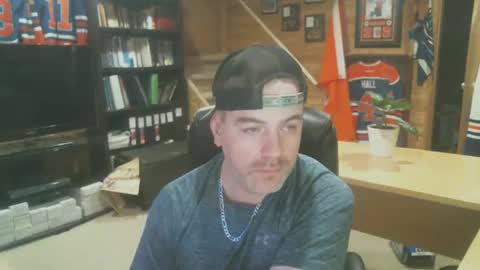 Snapshot of canadianboi6969 chatting on 01.01.25 CanadianBacon6969 online show from 01.01.25