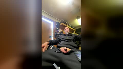 Chris online show from 04.11.26