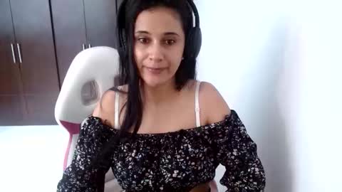 Snapshot of canddysexxx_ chatting on 05.15.26 Carolina online show from 05.15.26
